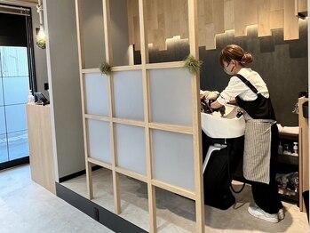 ナチュラル 東根店(Natural)の写真/カウンセリング～仕上げまで完全マンツーマン施術。一人一人の髪の状態を見極めて施術します☆