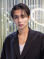 シティ(CITY)&nbsp;【Mens style】刈り上げセンターパート波打ちパーマブルーカラー