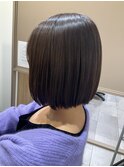 ぱつんと艶髪ストレートボブ