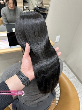 シカ 神戸三宮元町店(Cica) 神戸 三ノ宮 元町 髪質改善 透明感カラー