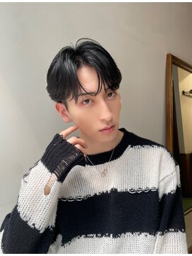 ブリンク(blink) カルマヘア センターパート 韓国ヘア