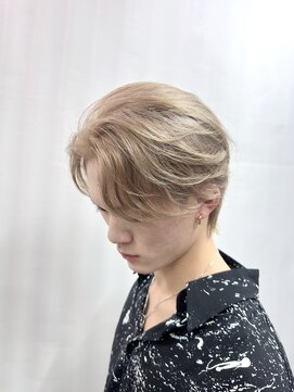 アイヴィー 池袋(IVY) ベージュカラーのセンターパート