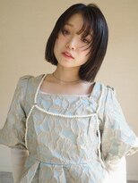 トナリ(tonari)&nbsp;グレージュ フェイスレイヤー ぱつっとボブ【鹿児島中央駅】