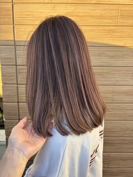 ピンクグレージュハイライトカラー