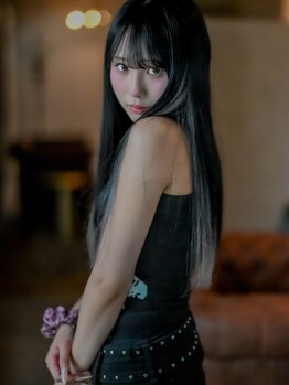 エイジア ユナイテッド バーン(ASIA UNITED BURN)の写真/“シールエクステ”で大人可愛いをプラス◎地毛になじむ自然な質感で、扱いやすさも抜群！理想のstyleへ♪