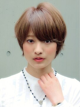 メゾンドイギー(MAISON de IGGY) 小顔効果UP!美バランスショートボブ