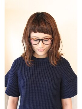 短い前髪のシフォンカール L ホワイトルーム White Room のヘアカタログ ホットペッパービューティー