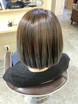 アルート 町田店(aroot) ハイライトグラデーションカラー＊アッシュベージュ