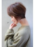 ボーイッシュすぎない軽めショートボブスタイル