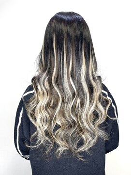 フツーロ 栄(FUTURO) ＃メッシュ　＃ハイライト　＃シルバー