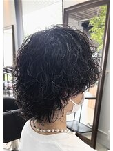 『SNSでよく見るやつだ！』均一の波感でパサつきもなく柔らかい質感　これであなたも最先端なスタイルに！