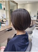 ショートボブ・アッシュベージュ