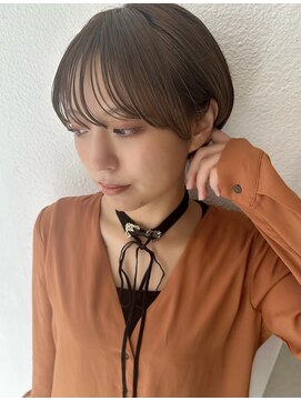 クマ(kuma.) 大人可愛い20代30代40代前下がりショートボブ丸みショート◎