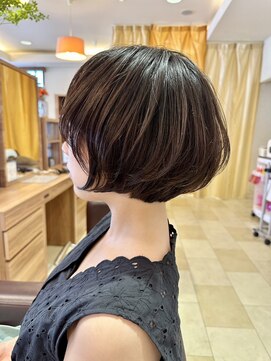 アンティ ブランシェ(an-t BRANCHE) 伸ばしかけのボブヘア