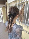 ツイン編みおろしポニー