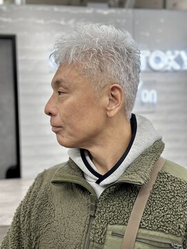 クロムトウキョウ ザ バーバー ネオン 新宿店(CHROM TOKYO the Barber ne/on) イケオジ/ベリーショート/アイロンパーマ