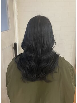 コレロ ヘアー(KORERO hair) 20代に人気！透明感ブルーブラック×韓国風ゆるウェーブ