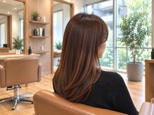 年齢とともに変化する髪・頭皮のお悩みに寄り添う大人女性ケア