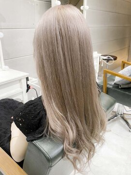 デイズ(days) ナチュラルミルクティーアッシュベージュブリーチデザインカラー