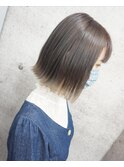 切りっぱなしボブ×グレージュカラー