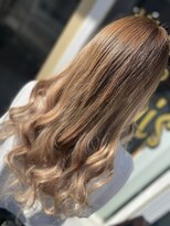 ラビス クローバー(Lovis clover) ミルクティーベージュ くびれヘア ビタミンカラー