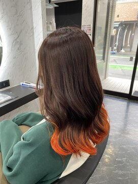 カルフール ロハス 草加東口店(Carrefour LOHAS) オレンジ裾カラー