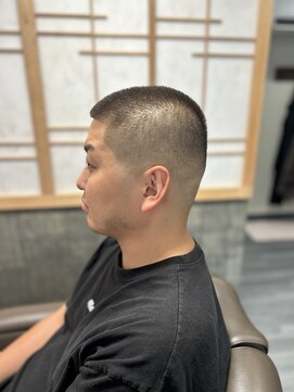 バンデ(Bande) バズカット (ボウズフェード)