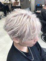 アイトーキョー 渋谷(AI TOKYO) ホワイトシルバー/シルバー/ペールシルバー/センターパート