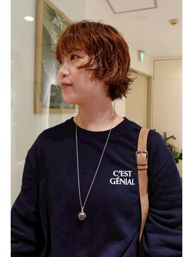 フル(FULL) 前上がりショート パーマ ブリーチなしオレンジカラー