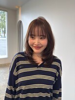 イエロ(yelo)&nbsp;小顔見えする顔まわりレイヤーカット