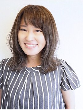 ミジョレ(MIJYORE) 外ハネミディ×外国人風フォギーアッシュ