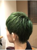 緑髪
