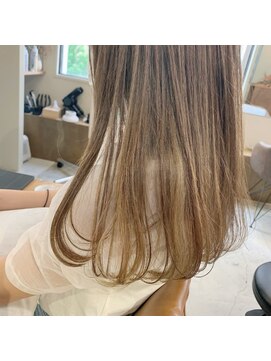 インビテーション(invitation) ハイライトベージュ