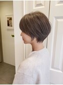 デザインカラー厚めバングローライトスリークボブ