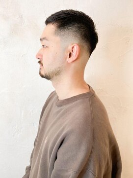 レイール 吉祥寺(Reir) 【Reir吉祥寺】*バーバースタイル+フェードネープレス*