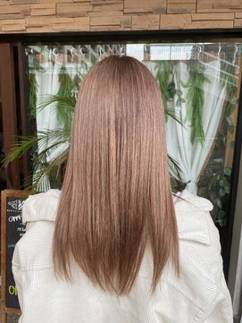 ジャスミンバイカルフール(JASMINE by carrefour) 暖色系ベージュ