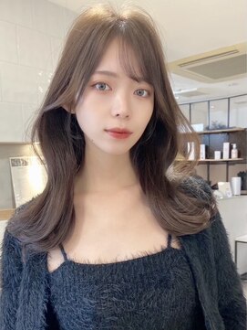 アリュウル 表参道(ALLURE) 似合うサイドバンクとシースルーバンク 韓国 ベージュ 水越