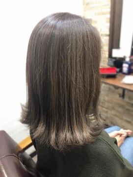 ハサミバイアトリエナガノ 千葉(8sami by atelier nagano) デザインカラー／レイヤーカット/ウエットヘア/オリーブベージュ