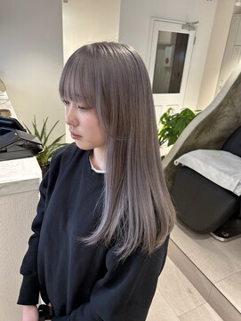 イオール 北千住(ior) グレージュ【ior北千住】