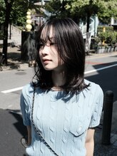 【ブリーチなしカラー】で可愛く◎暗くても透明感のあるグレージュカラーが可愛い[ミディアム/ロング]