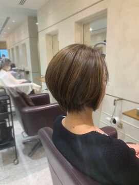 松本平太郎美容室 銀座パートツー(PART2) ハイライトショート