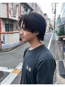 オムファミーユラグ(homme, famille raugh) 前上がりセンターパートウルフ