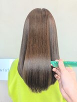 カラフェ(carafe)&nbsp;美髪矯正　髪質改善カラー　艶髪　ヘーゼルブラウン　透明感