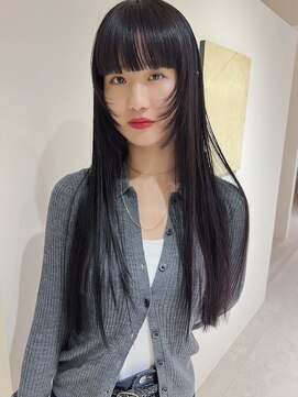 ユー セント(yew scent) 矢場町/栄/レイヤーカットチェリーレッド/ブルーカラー