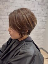 ラビマーニ 箕面店(Labimani) 白髪ぼかしハイライト×くびれショートヘア