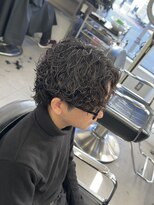 グルーマーズトウキョウ(GROOMER/S TOKYO)&nbsp;men's/センターパート/波巻スパイラル/ツイスト/メンズパーマ