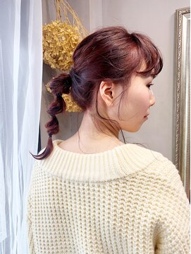 コンパス(COMPASS) ポニーテールアレンジ