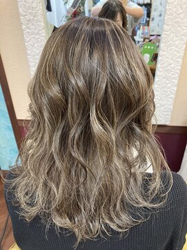 ナビィ(NAVI) AIR TOUCHと白髪なじませハイライト