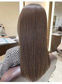 透明感ベージュ