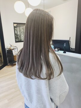 エン(eNN) 【カラーstyle人気色】★アッシュグレージュで作る透明感カラー